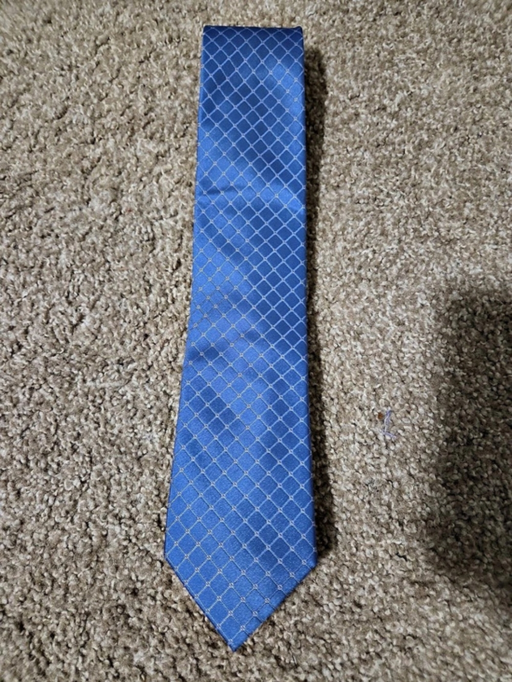 Donald J. Trump Signature Collection Geometric Blue & White Tie